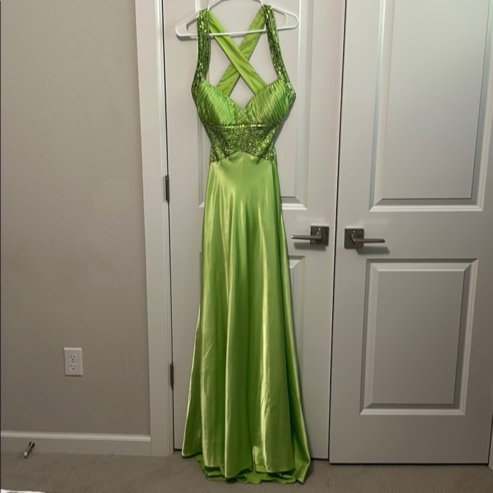 Dave & Johnny Formal Dress !